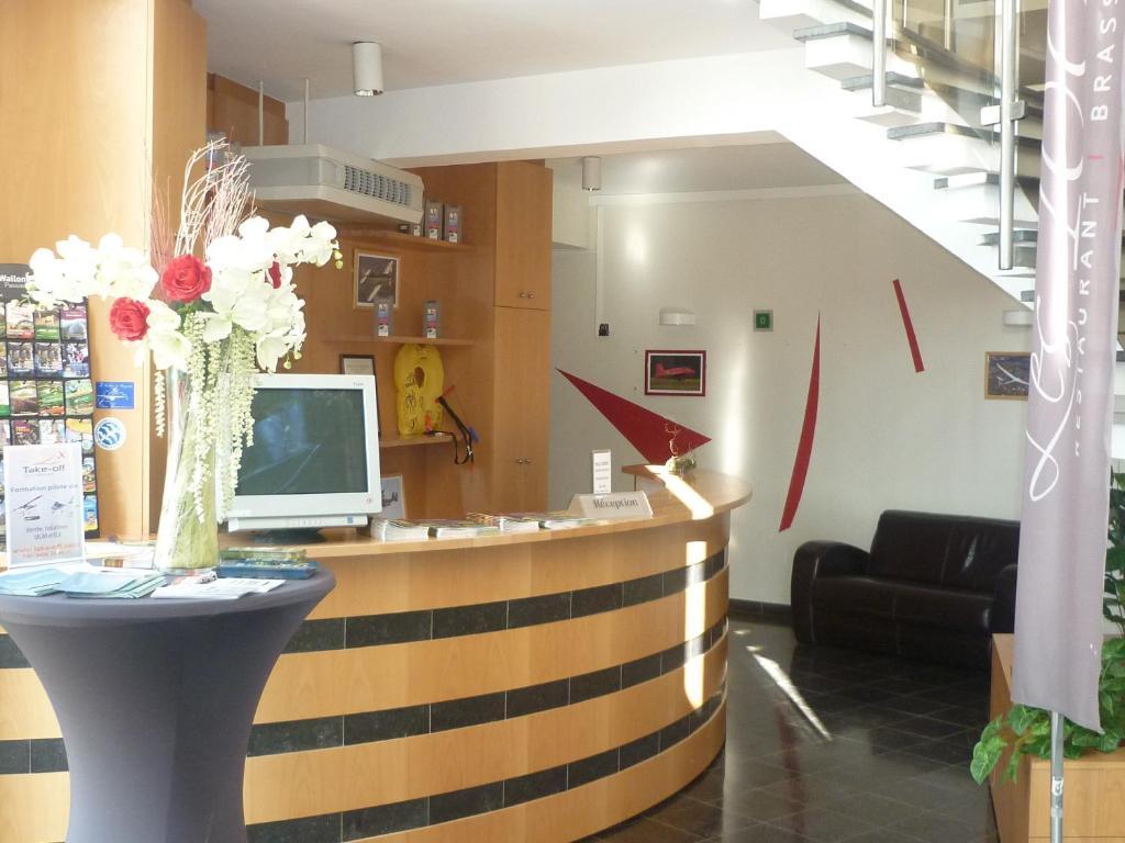 Hotel Les 100 Ciels Saint-Hubert Eksteriør bilde